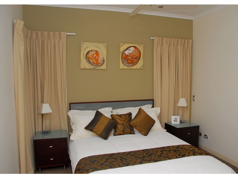 U21 / 230 Pulgul Street, Urangan QLD 4655