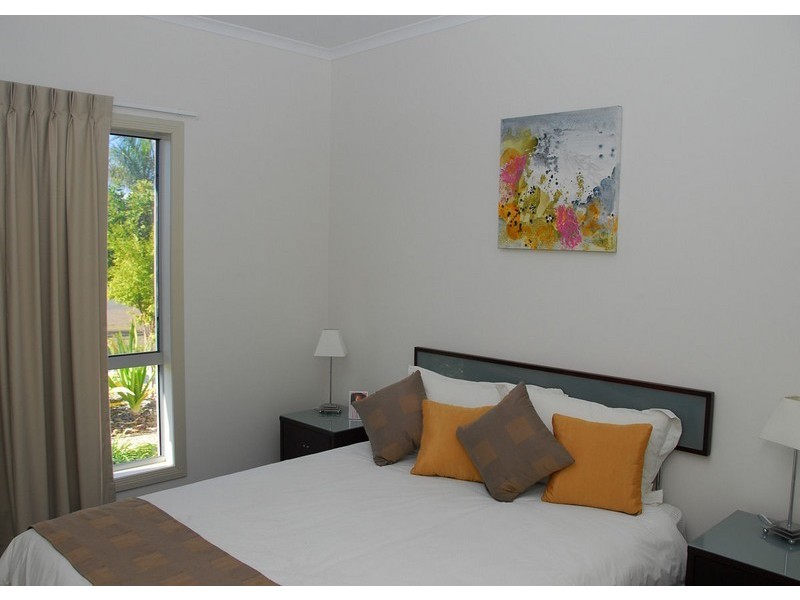 U21 / 230 Pulgul Street, Urangan QLD 4655