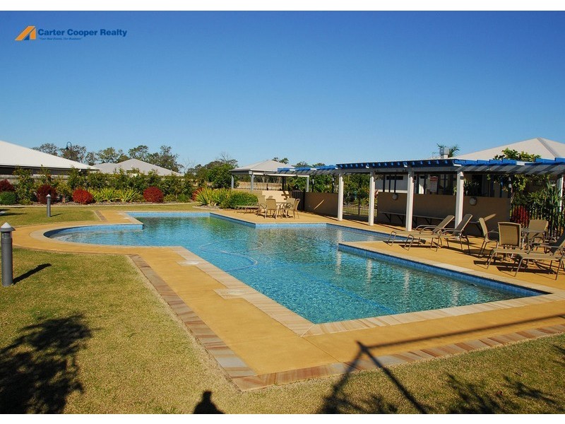 U21 / 230 Pulgul Street, Urangan QLD 4655