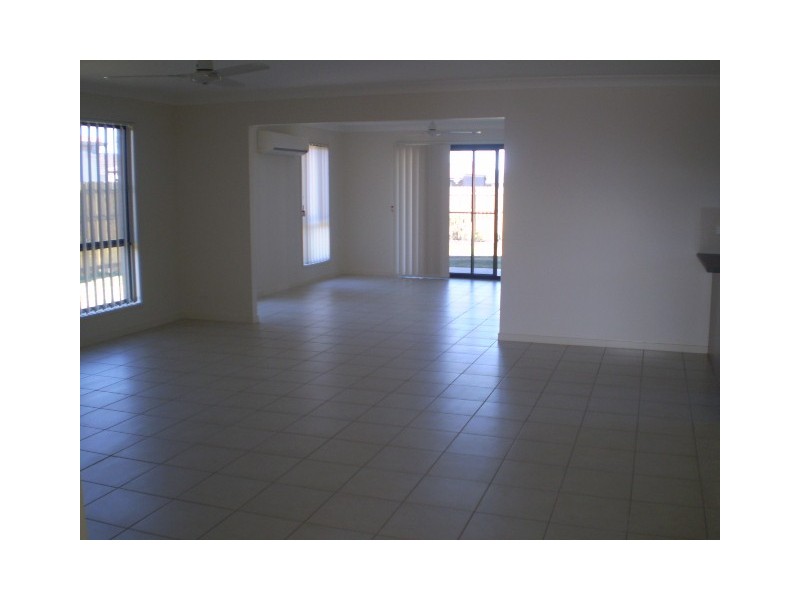 18 Fishburn Way, Mariners Cove, Hervey Bay QLD 4655