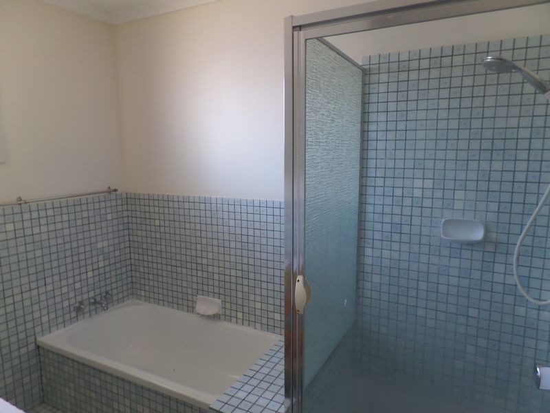 5 Saunders St, Point Vernon QLD 4655