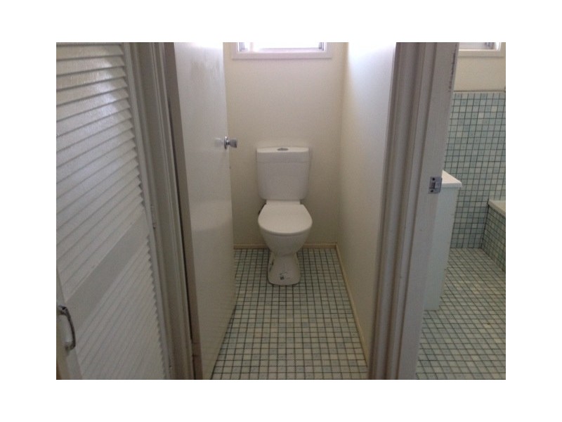 5 Saunders St, Point Vernon QLD 4655