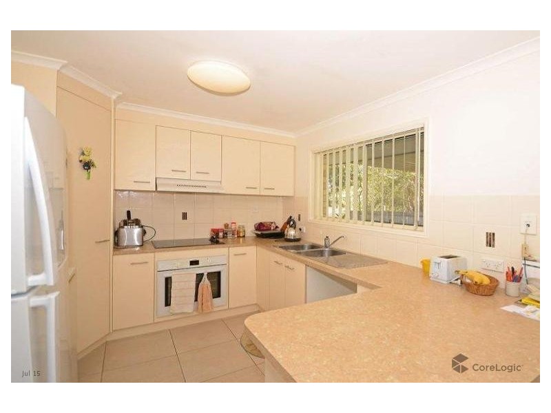 1/10 Daintree Drive, Urangan QLD 4655
