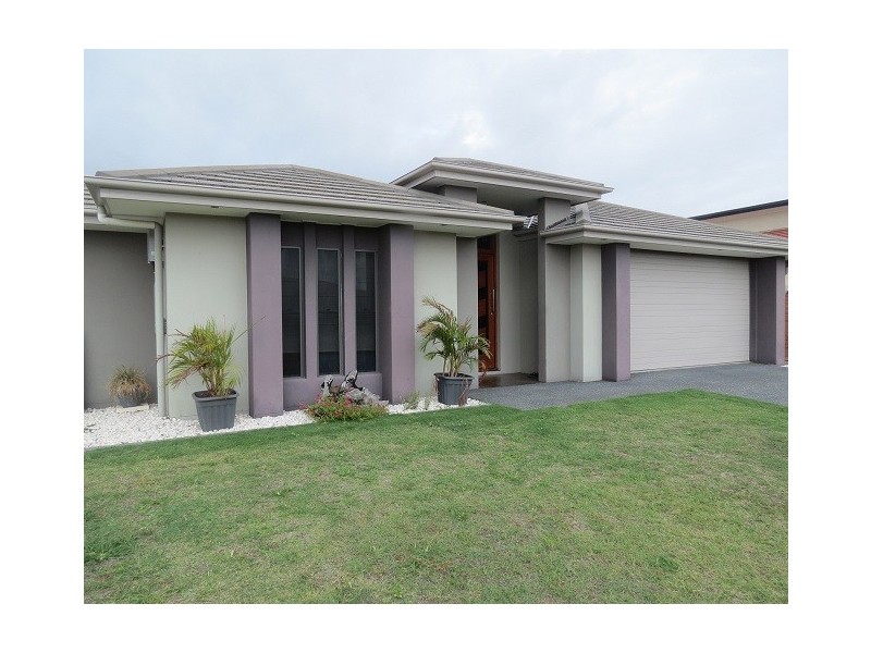 5 Bounty Circuit, Eli Waters QLD 4655