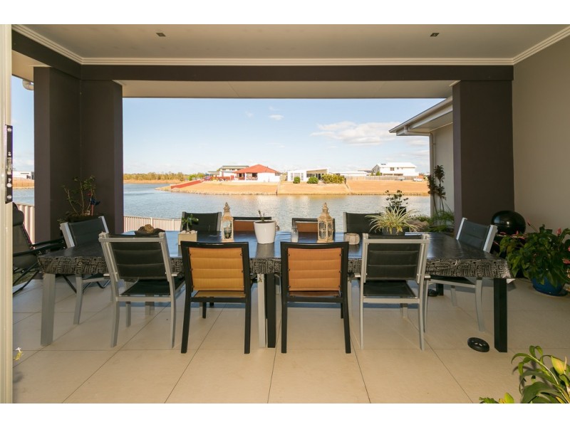 5 Bounty Circuit, Eli Waters QLD 4655