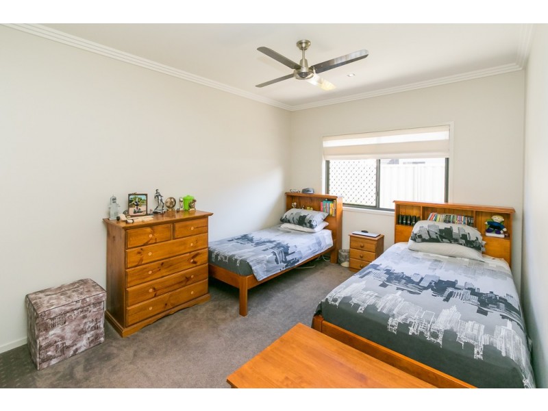 5 Bounty Circuit, Eli Waters QLD 4655