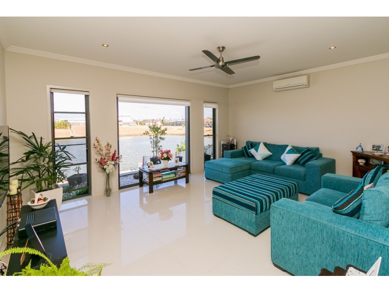 5 Bounty Circuit, Eli Waters QLD 4655