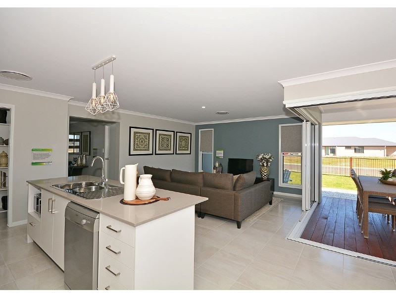 Eli Waters QLD 4655