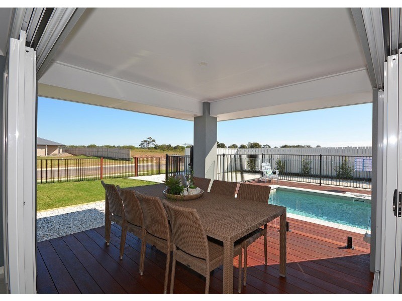 Eli Waters QLD 4655