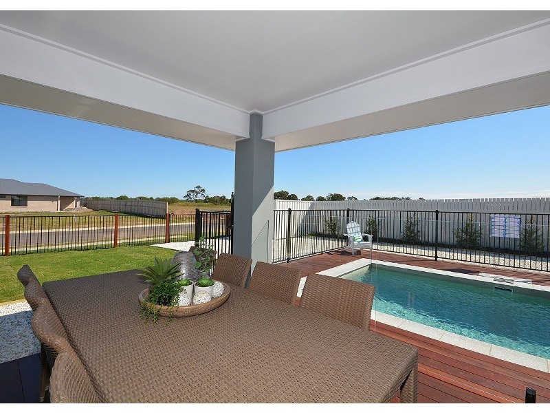 Eli Waters QLD 4655
