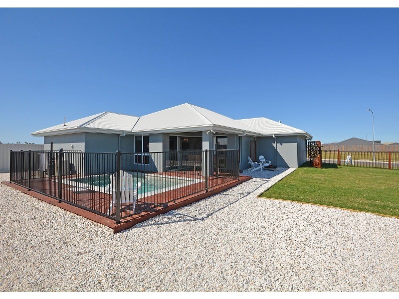 Eli Waters QLD 4655