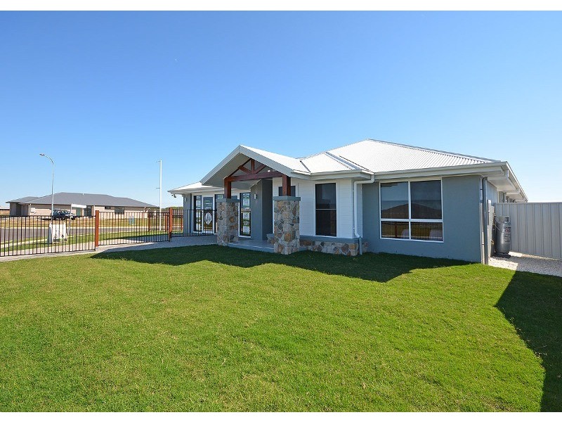 Eli Waters QLD 4655