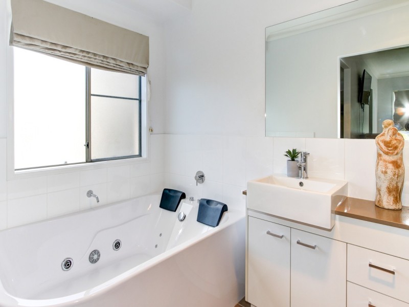 21 Heathland Avenue, Wondunna QLD 4655