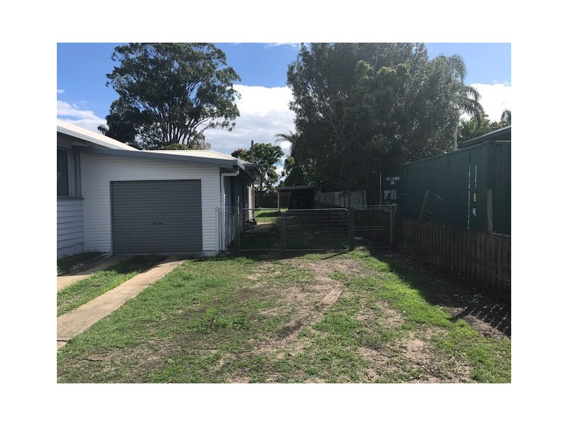 69 Beach Road, Pialba QLD 4655