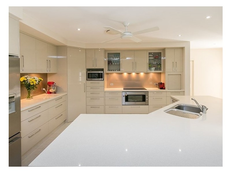 5 Sempfs Road, Dundowran Beach QLD 4655