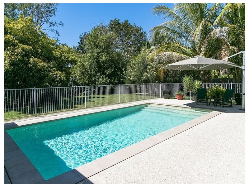 5 Sempfs Road, Dundowran Beach QLD 4655