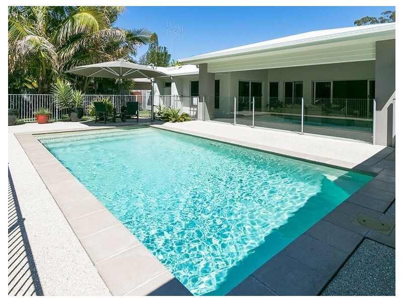 5 Sempfs Road, Dundowran Beach QLD 4655