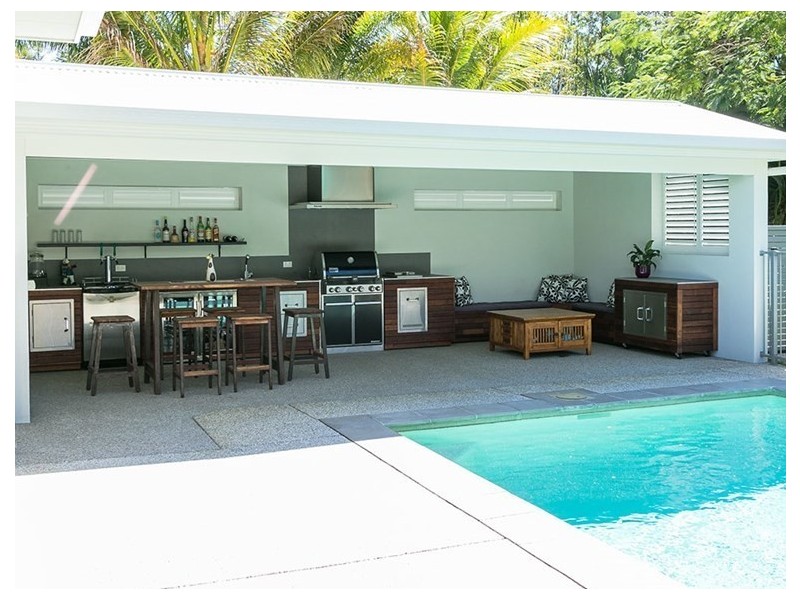 5 Sempfs Road, Dundowran Beach QLD 4655