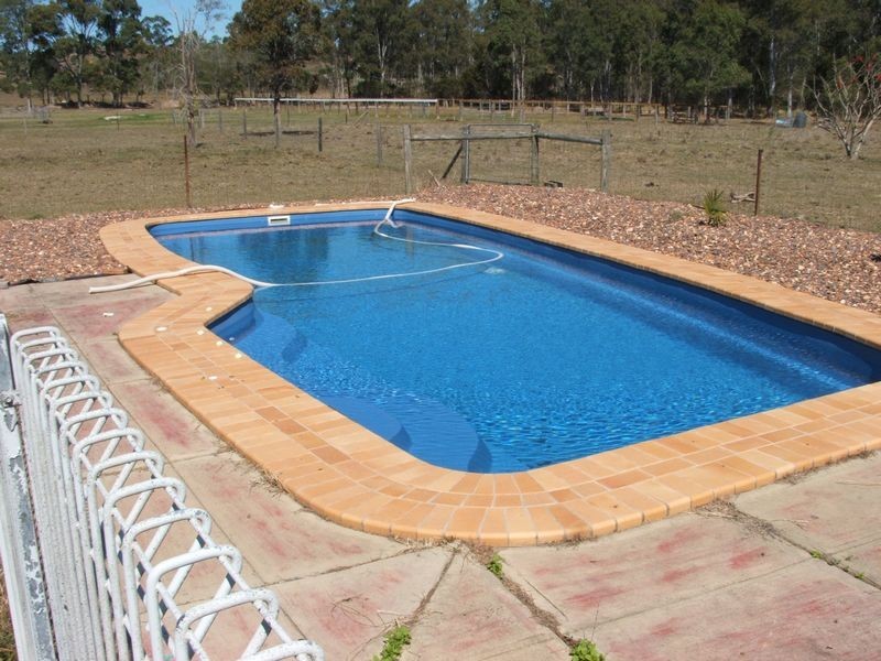 39 Simmos Road, Takura QLD 4655