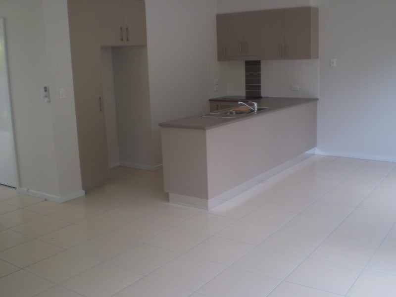 Unit 5/185 Torquay Terrace, Torquay QLD 4655