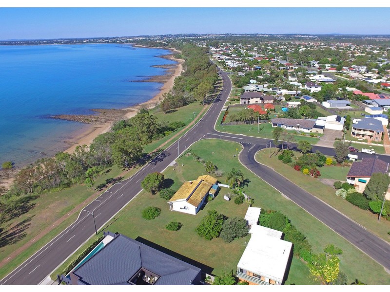 108 Esplanade, Point Vernon QLD 4655