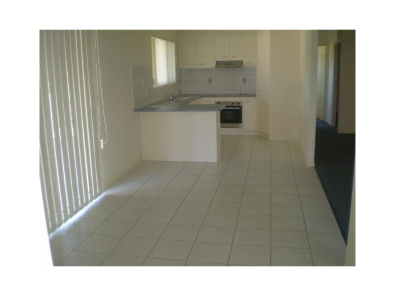 18  Cassia Crt,, Scarness QLD 4655