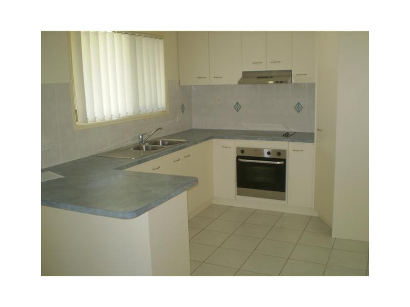 18  Cassia Crt,, Scarness QLD 4655