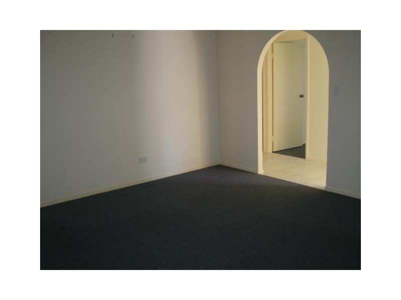 18  Cassia Crt,, Scarness QLD 4655