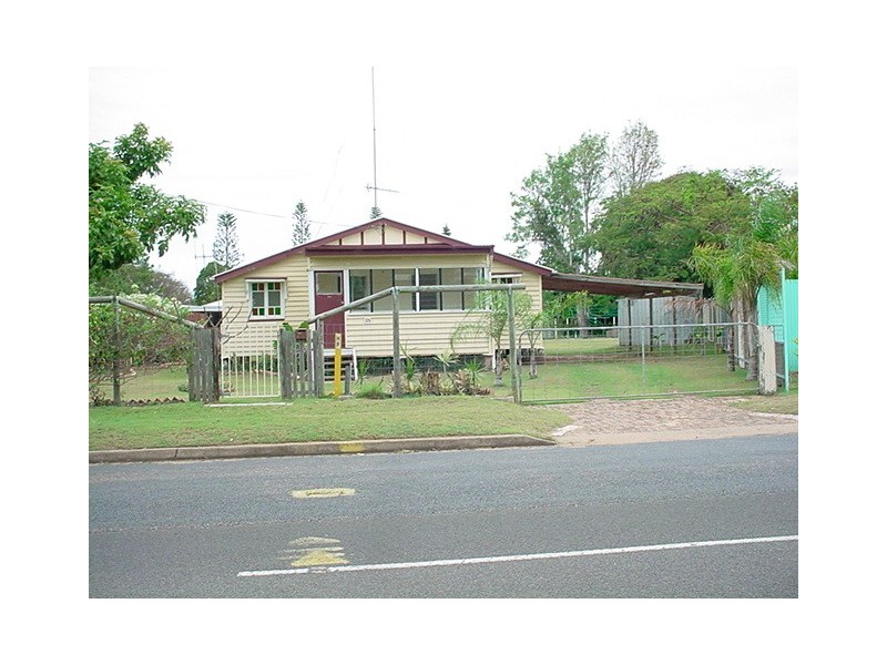 129 Cypress Street, Urangan QLD 4655
