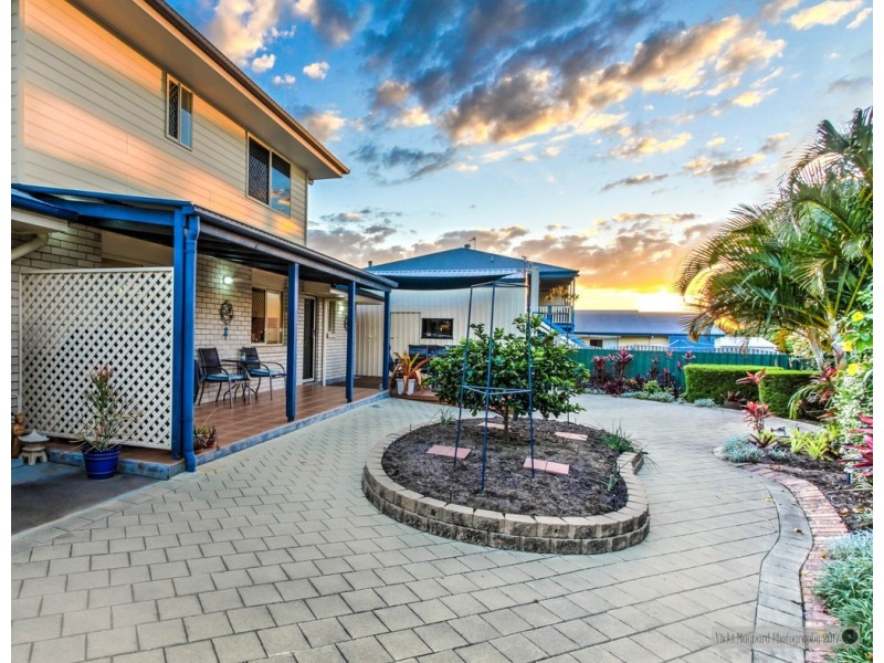 42 Vanda Street, Urangan QLD 4655