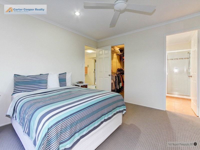 42 Vanda Street, Urangan QLD 4655