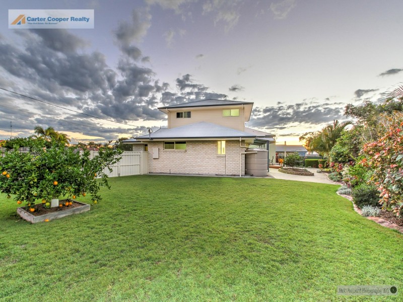 42 Vanda Street, Urangan QLD 4655