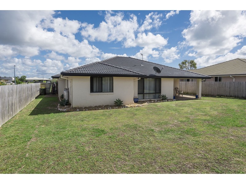 20 Golden Grove Court, Eli Waters QLD 4655