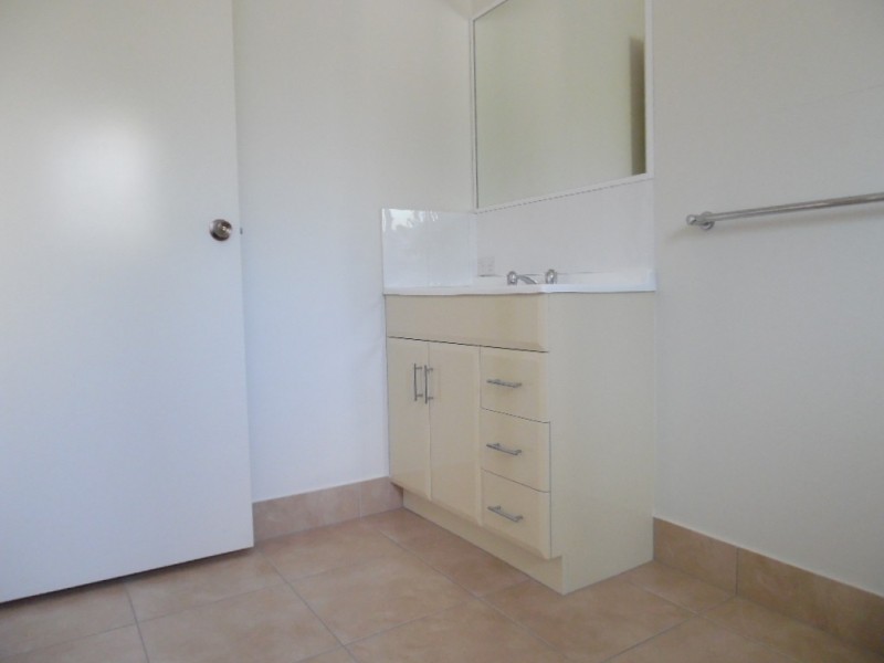 1 Richardson Close, Pialba QLD 4655