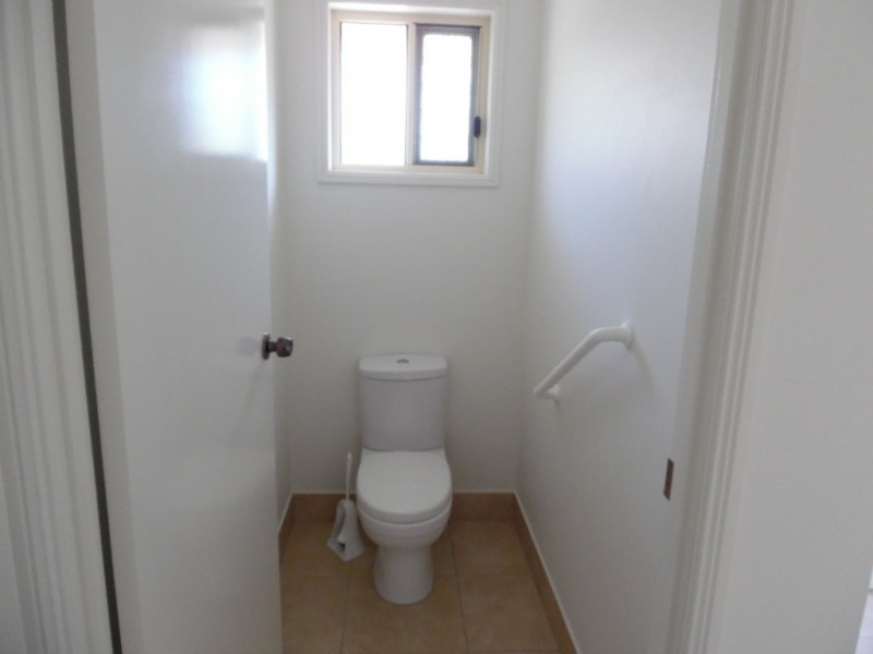 1 Richardson Close, Pialba QLD 4655
