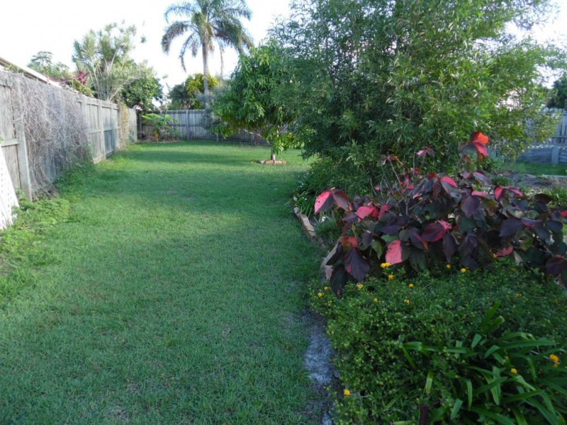 1 Richardson Close, Pialba QLD 4655