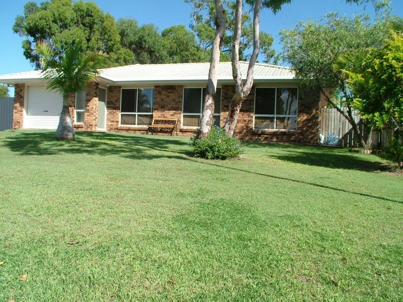 4 Tristania Cres,, Urangan QLD 4655