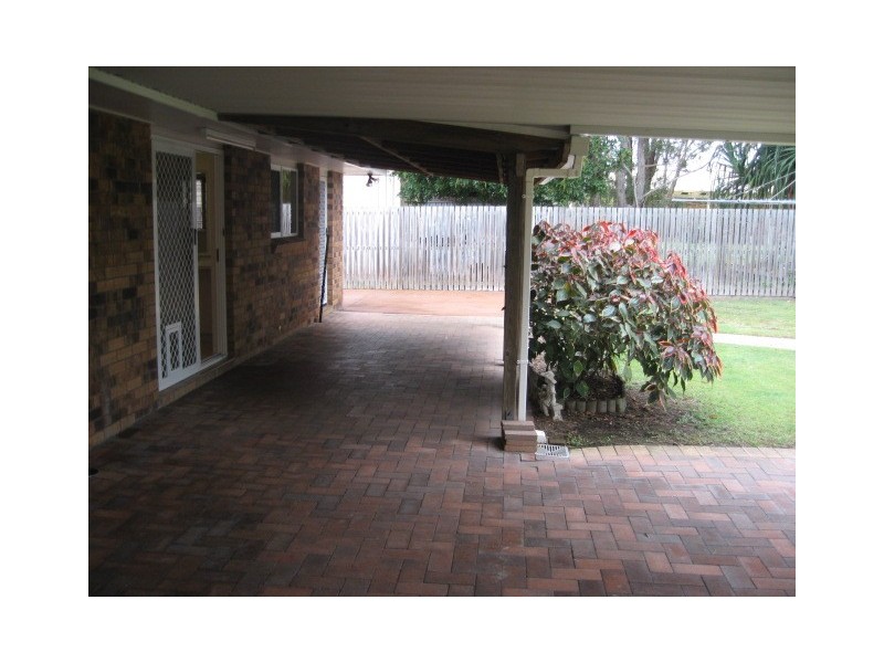 4 Tristania Cres,, Urangan QLD 4655