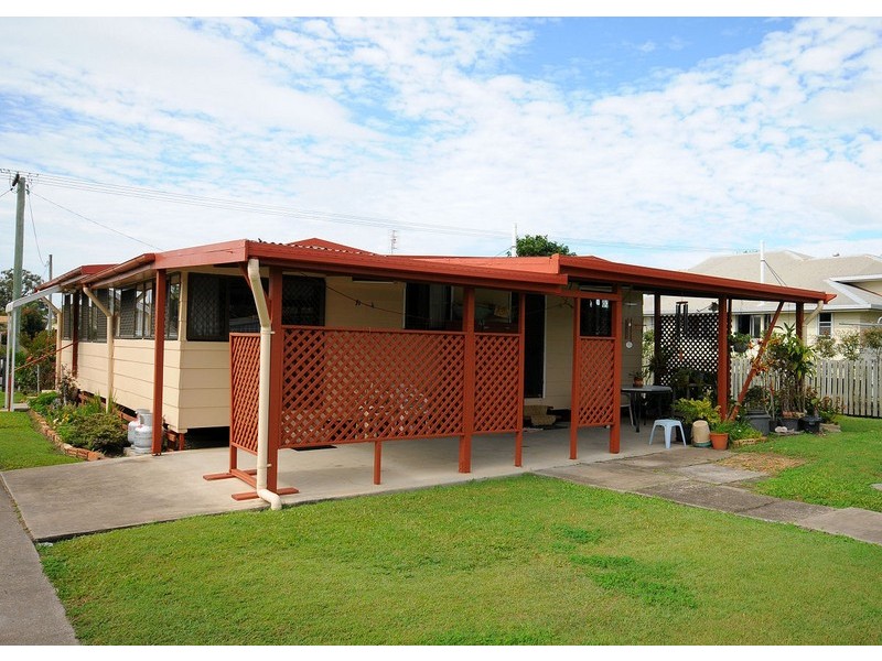 49 Bideford Street, Torquay QLD 4655