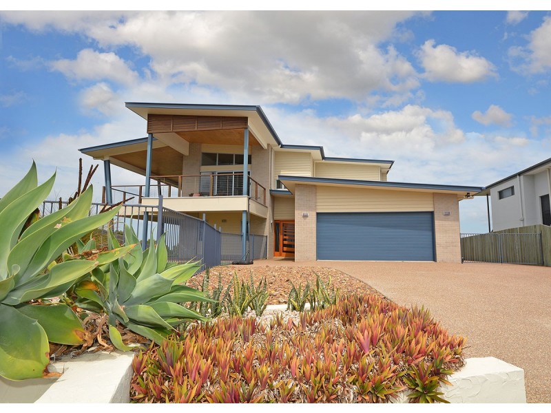 4 Sandy View Drive, Nikenbah QLD 4655