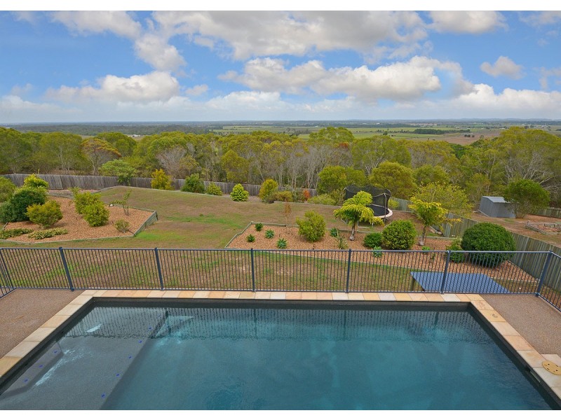 4 Sandy View Drive, Nikenbah QLD 4655