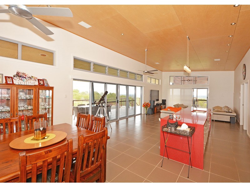 4 Sandy View Drive, Nikenbah QLD 4655