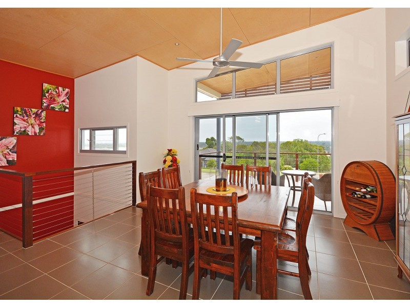 4 Sandy View Drive, Nikenbah QLD 4655