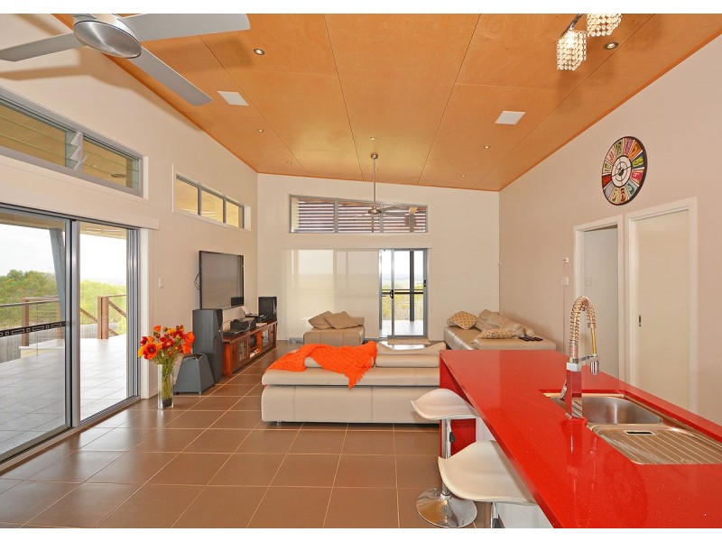 4 Sandy View Drive, Nikenbah QLD 4655