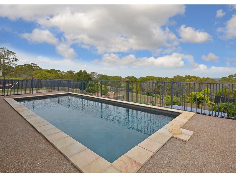 4 Sandy View Drive, Nikenbah QLD 4655