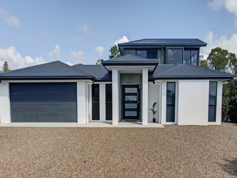 17 Azure Court, Dundowran Beach QLD 4655