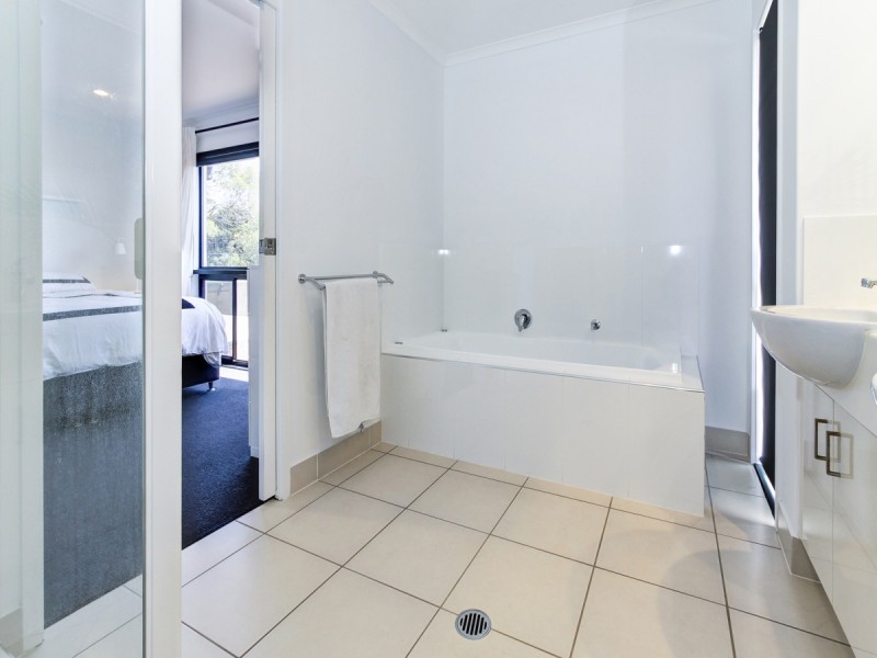 17 Azure Court, Dundowran Beach QLD 4655