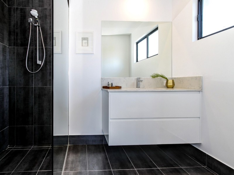 17 Azure Court, Dundowran Beach QLD 4655
