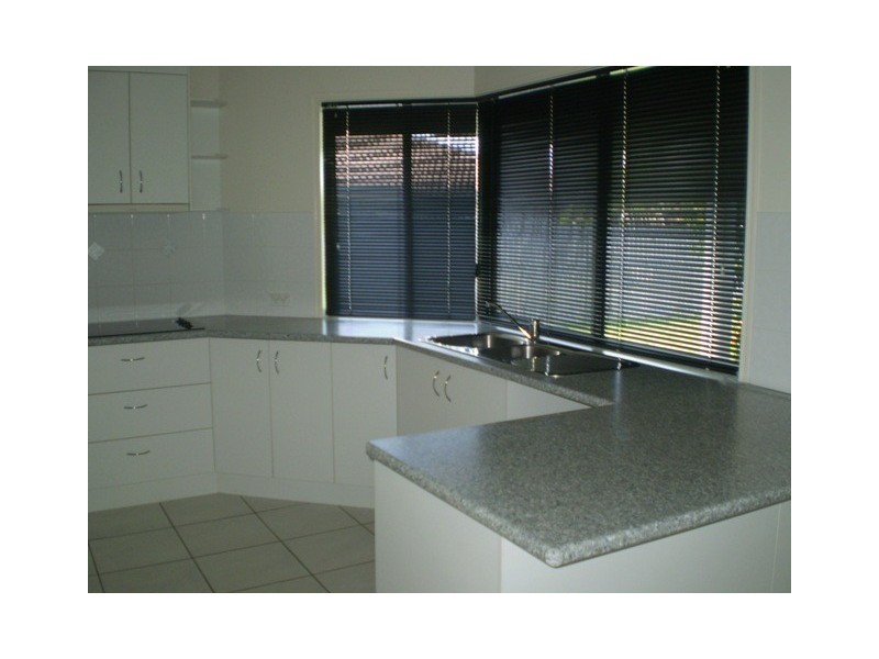 1 Kirriemuir, Hervey Bay QLD 4655