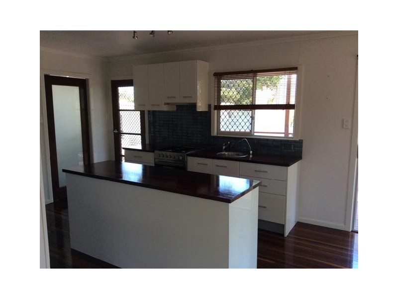 27 Alexander Street,, Torquay QLD 4655